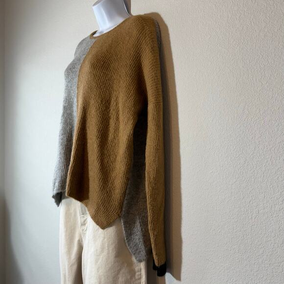 PRE-LOVED sita murt rent the runway sweater Size M-L (see measurements) - Picture 2 of 8